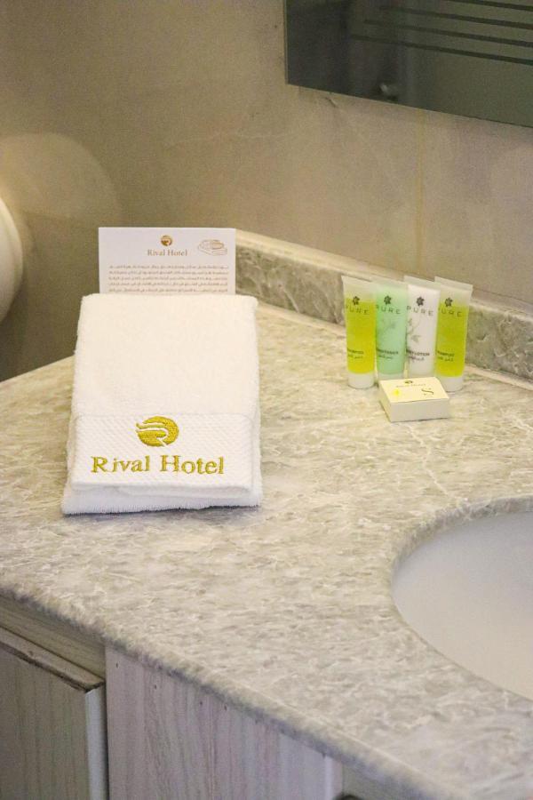 Rival Hotel Amman Esterno foto
