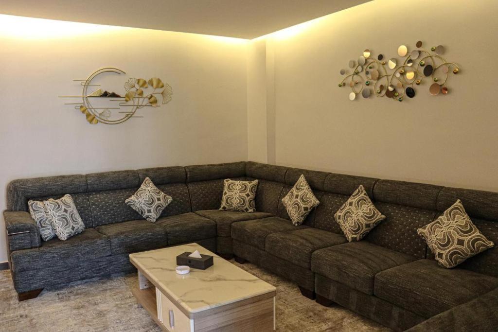 Rival Hotel Amman Esterno foto
